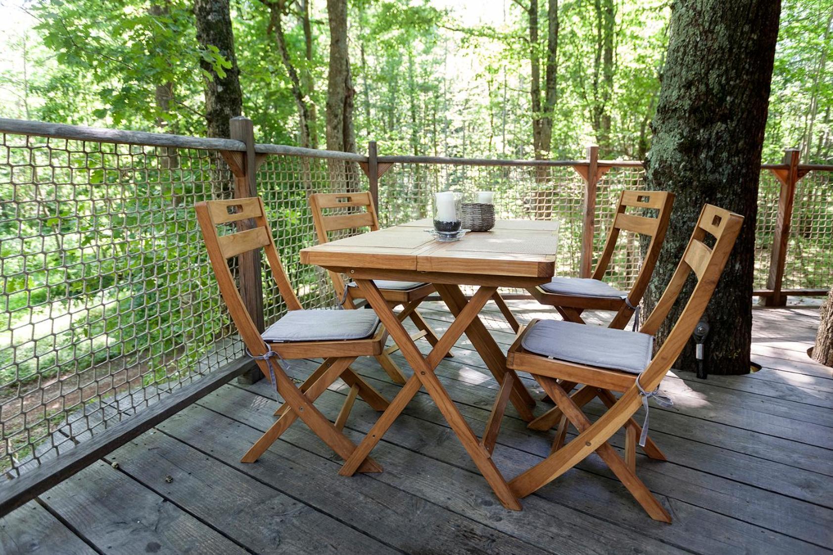 Camping Les De Fontfroide Saint-Antoine (Isere)